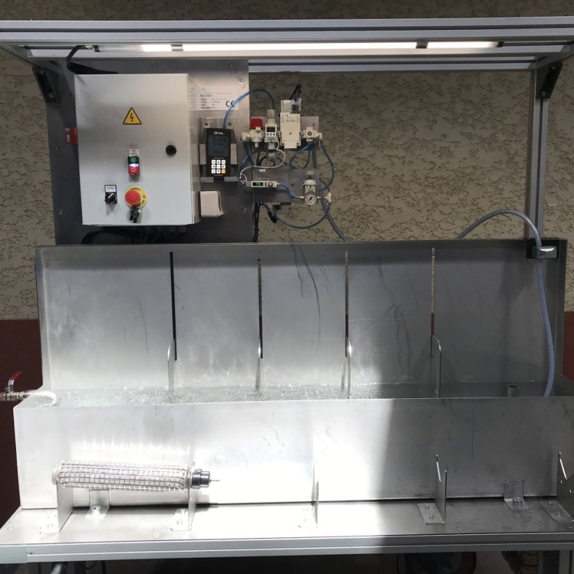 Digitálny tlakomer PCE-PDA 1000L s rozsahom -100 až 2000 kPa a dataloggerom